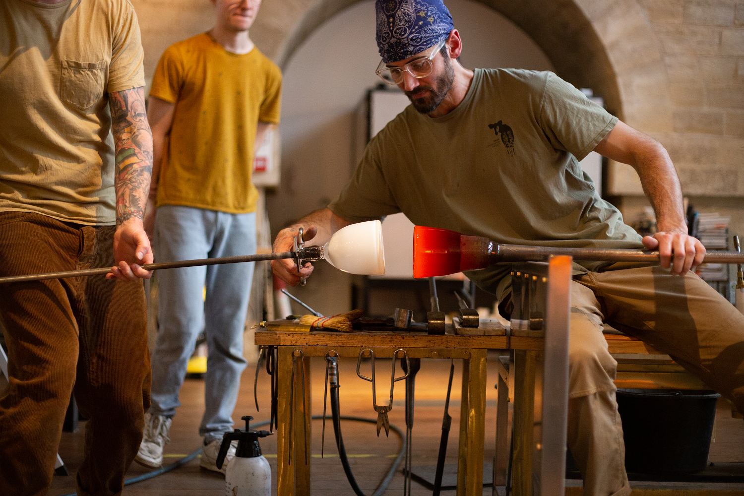 Glassblower, the millennial and contemporary breath